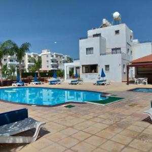 Maricosta Apartments