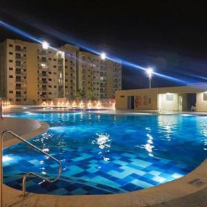 Comodo Apartamento con vistas wifi AA TV & Piscina