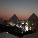 Night Pyramids Inn Hotel