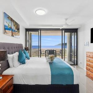 Belle Escapes Rydges Plaza Esplanade Luxury 2-Bedroom Apartment