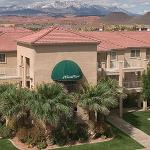 Resort 2BD condo with great amenities like mini golf playground pools Saint George