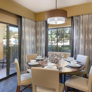 Beautiful Hotel in Legacy Golf Resort - 1BD Sleeps up to 4