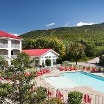 Enjoy Panoramic View of the White Mountains in this great 2BD condo and amenities