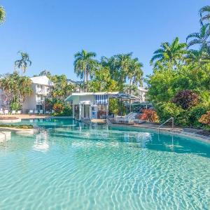 1104 and 1105 Oaks Resort