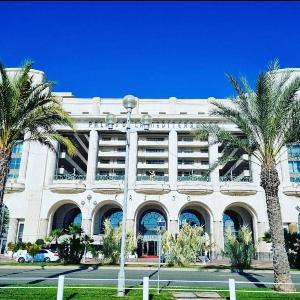 Le Grand Palais de la Méditerranée - Luxury 2BR in Hyatt Residence Direct Beach Access Promenade des Anglais - Top Choice In Nice