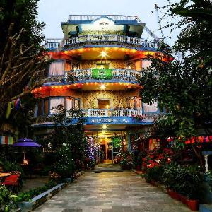 The Silver Oaks Inn