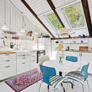 Enjoy The Peace And Charm Of This Cosy Little Holiday Home Surrounded By Forest And Nature Close To Ebeltoft And Family Attractions