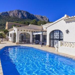 Villa Moskoa - PlusHolidays