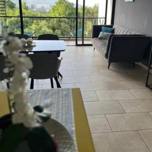 Modern 3BR Apartment Volcano View & Pool