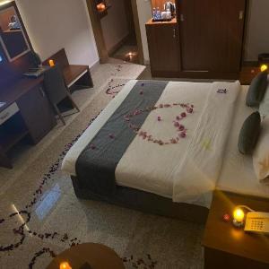 Anwar Apartments