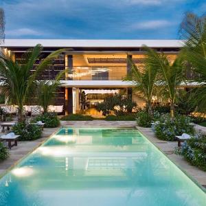 Elegant Villa in Ferradura Beach Buzios - BUZ003