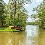 Hideaway Lake Chalet Innsbrook