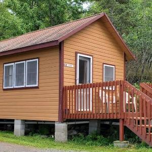 Marina View 1 Bedroom Sunset Cabin