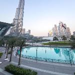 Skyline Serenity Holiday Home I Grandeur 2 Bedroom Apartments I Burj Khalifa & Fountain Views I Free Parking Gym Pool & Wi-Fi