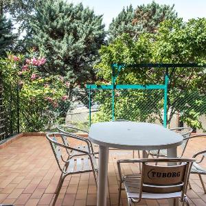 Marcelli trilocale con portico a 250mt dal mare - M255