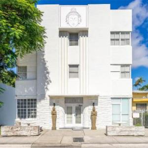 Hotels near Miami Theater Center - Treehouse Studio Hotel