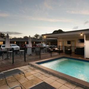 Hotels near Kilmore Racecourse - New Crossing Place Motel