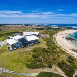 Wytonia Beachfront Accommodation