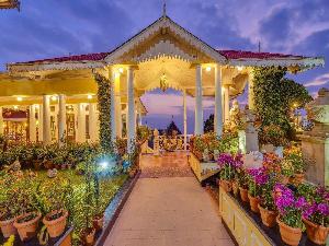 Mayfair Darjeeling, Darjeeling