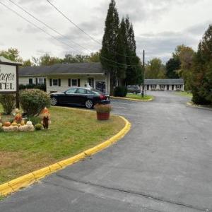 MASS MoCA Hotels - Villager Motel