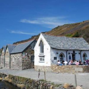 Hotels near Launceston Town Hall - YHA Boscastle