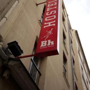 Bastille Hostel