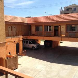 Hotels near Long Beach Convention Center - Coast Motel