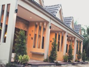 Palm Garden Resort, Trang
