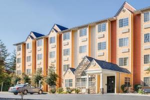 Microtel Inn & Suites by Wyndham Pigeon Forge, Pigeon Forge