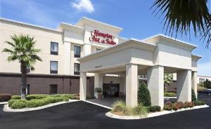 Hampton Inn & Suites Pensacola I-10 N at University Town Plaza, Pensacola