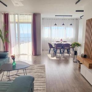 Green Apartment