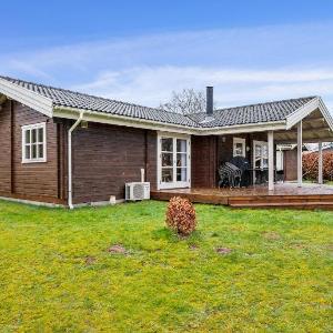 Well-Maintained Holiday Home In Cozy Surroundings Close To Ebeltoft