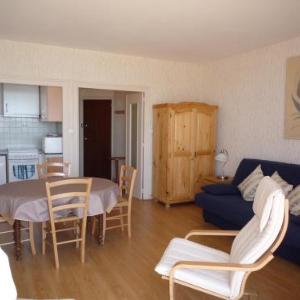 Studio face mer avec balcon à 50m de la plage - FR-1-92-607