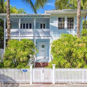 Maison Tropicale by Last Key Realty