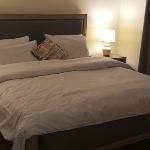 1 Bed Room Suite Elysium Tower-Opposite Centaurus Mall Islamabad
