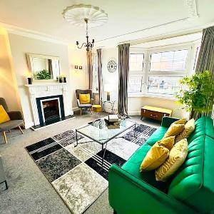 Meadows Court - Celeste Living Group - Mansion Style Apt