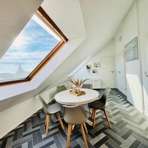 Ostsee Familienwohnung mit 3 Schlafzimmern & Garten
