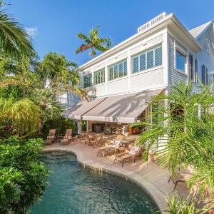 Noonas Mansion by Last Key Realty