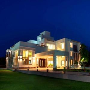 Lariya Resort