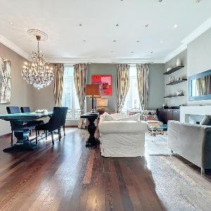 Beautiful 2 bedroom bourgeois style Antibes AC 333
