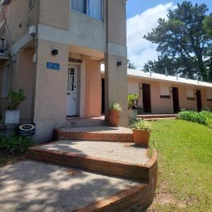Monserrat Bungalows Con pileta y parrilla