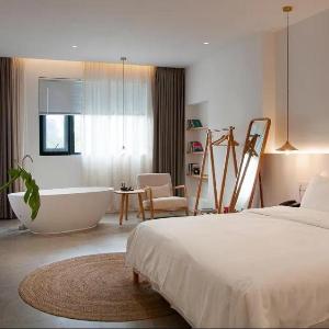Xingle Hotel(Suzhou Guanqian Street Pingjiang Road)