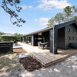 Awesome Home In Ebeltoft With 3 Bedrooms And Wifi