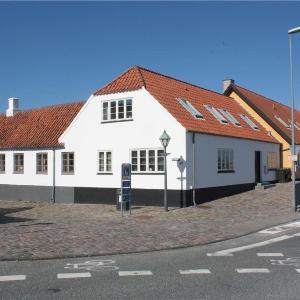 Centrally Located Townhouse In Ebeltoft Close To The Pedestrian Street And Within Walking Distance Of The Harbour