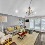 Comfy Apt 4 in Historic Museum District Duplex