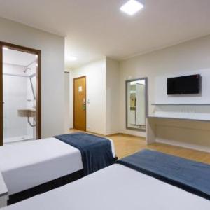 Carillon Plaza Hotel