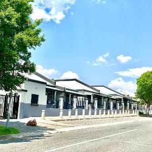 Ekuphumuleni Village