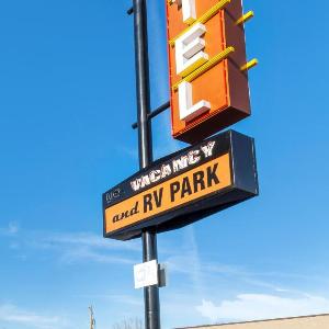 Holiday Motel and RV Park