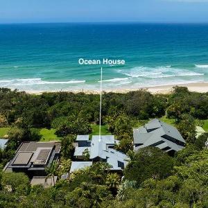 Fuller Holidays -Ocean House - Beachfront Suffolk Park