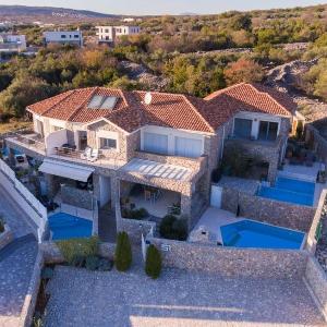 Holiday house with a swimming pool Krk - 23581
